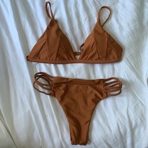 Cheeky bikini, top & bottom